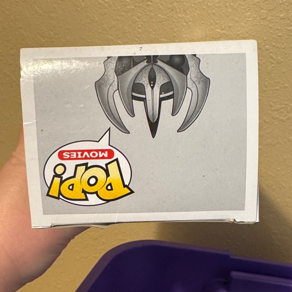 Funko Pop! Sauron Metallic Black Figure - Picture 5 of 6